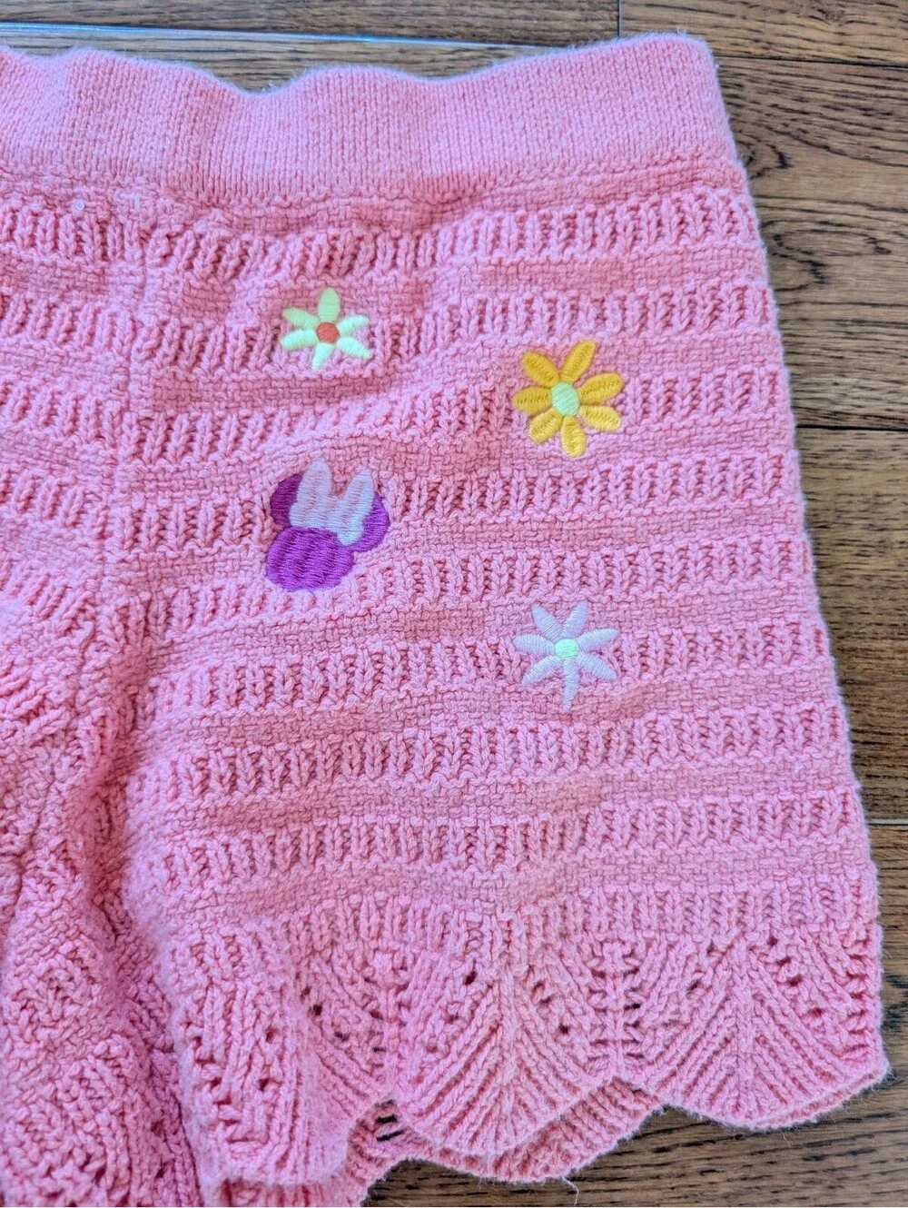 🦩Disney Girl's Crochet Knit Minnie Mouse Coral Pink Shorts Size 8